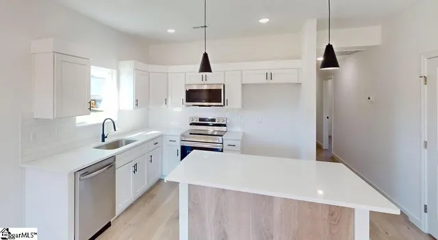 $375,900 | 3312 A & 3312b Chesnee Highway, Gaffney, SC 29341