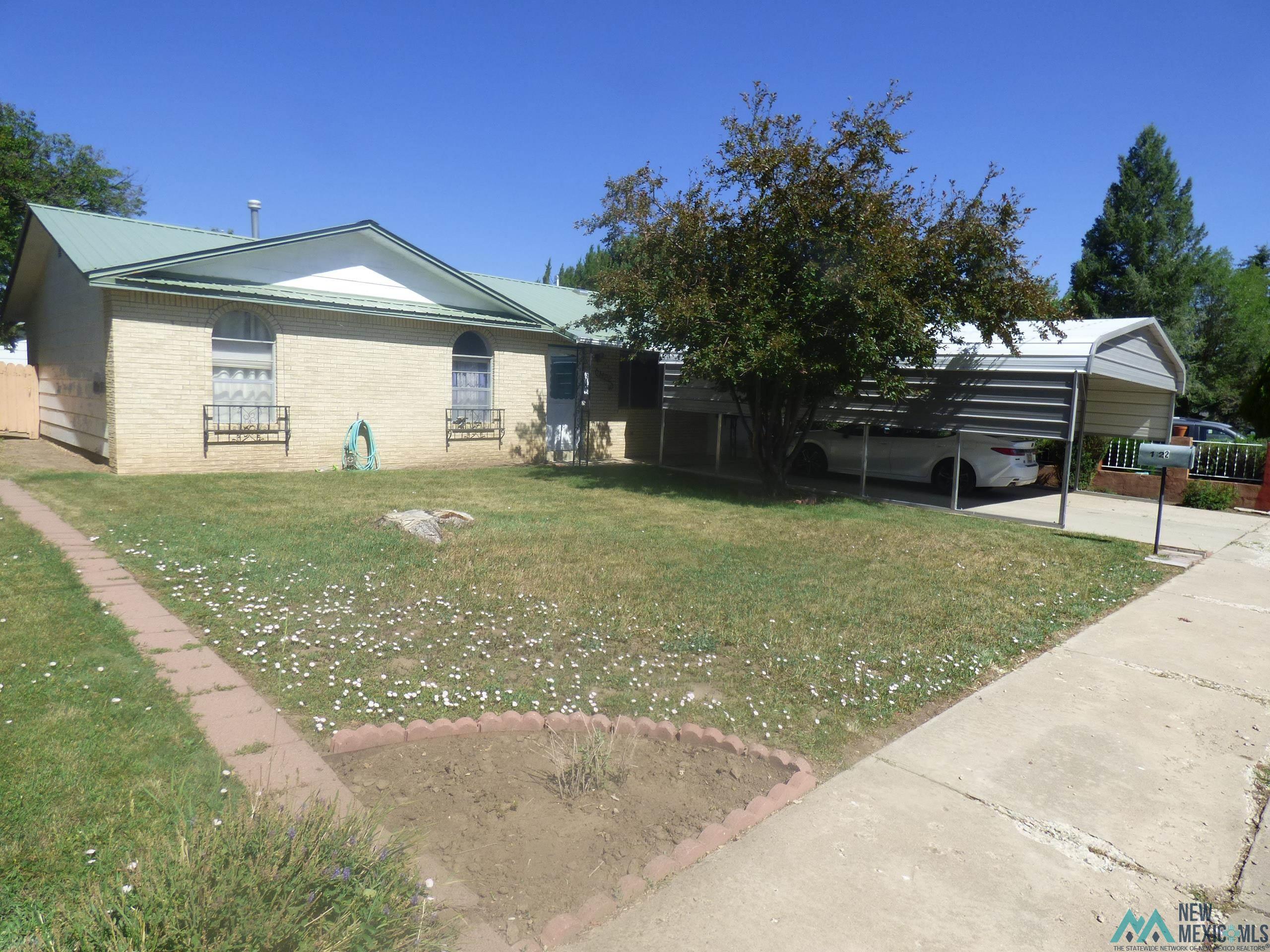 1422 Brilliant Street Raton, NM 87740 - Photo 2 of 39 Gallery Image 2
