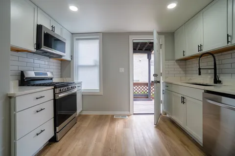 $789,000 | 1425 West 16th Street, Chicago, IL 60608