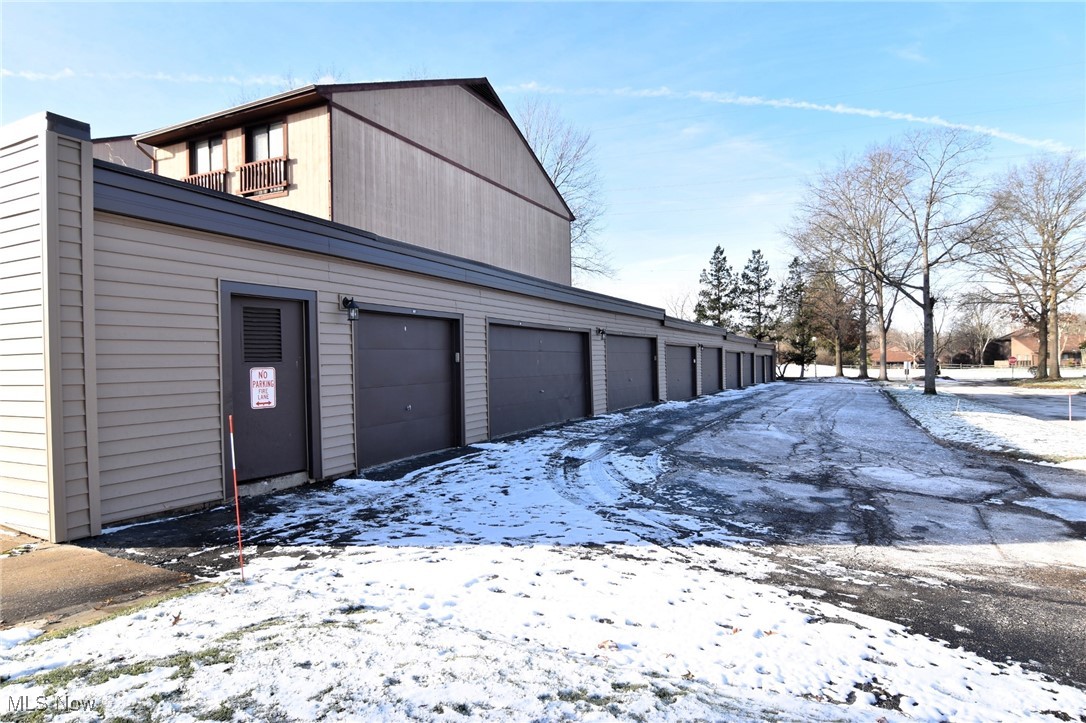 1105 Canyon View Road, Unit 602 Northfield, OH 44067 - Photo 25 of 31 Garage Space