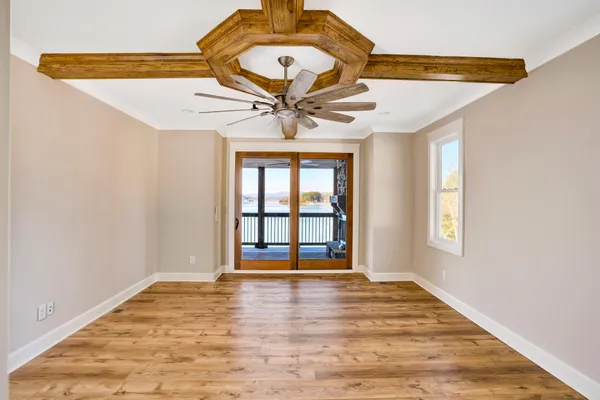 $1,595,900 | 140 Edgewater Way, Jasper, TN 37347