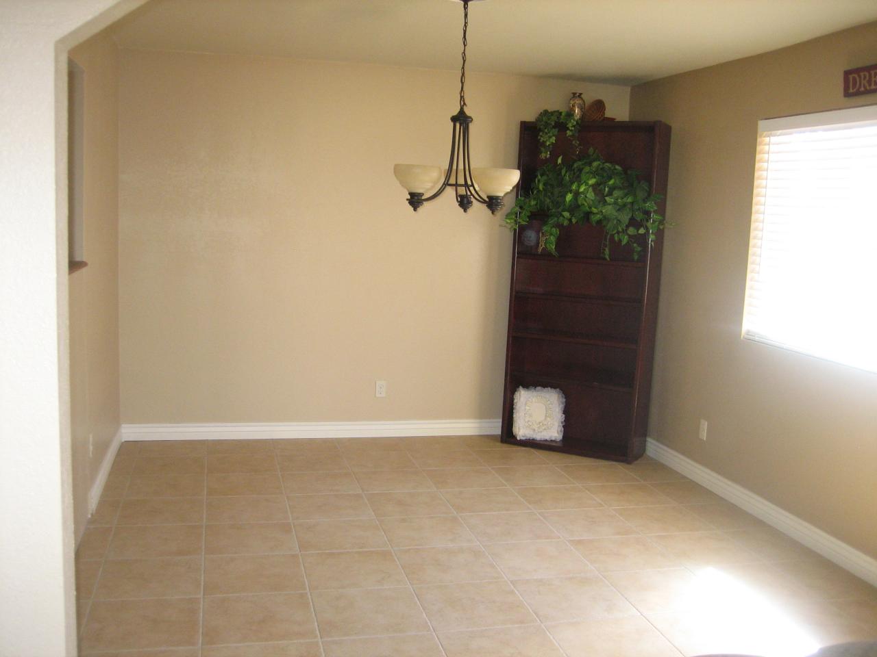 2442 East Cactus Road Phoenix, AZ 85032 - Photo 18 of 18 FORMAL DINING/EAT IN KITCHEN