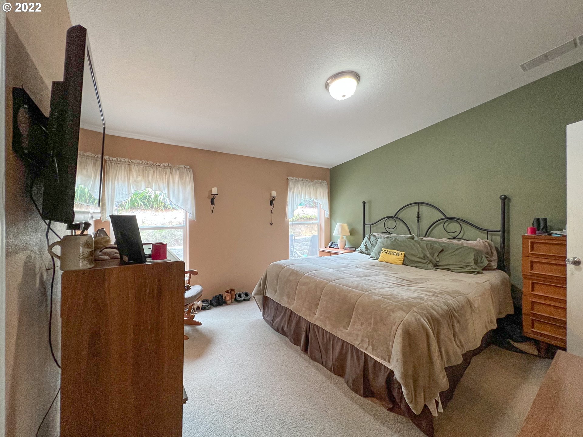 69298 Joshua Road North Bend, OR 97459 - Photo 9 of 32 Gallery Image 9
