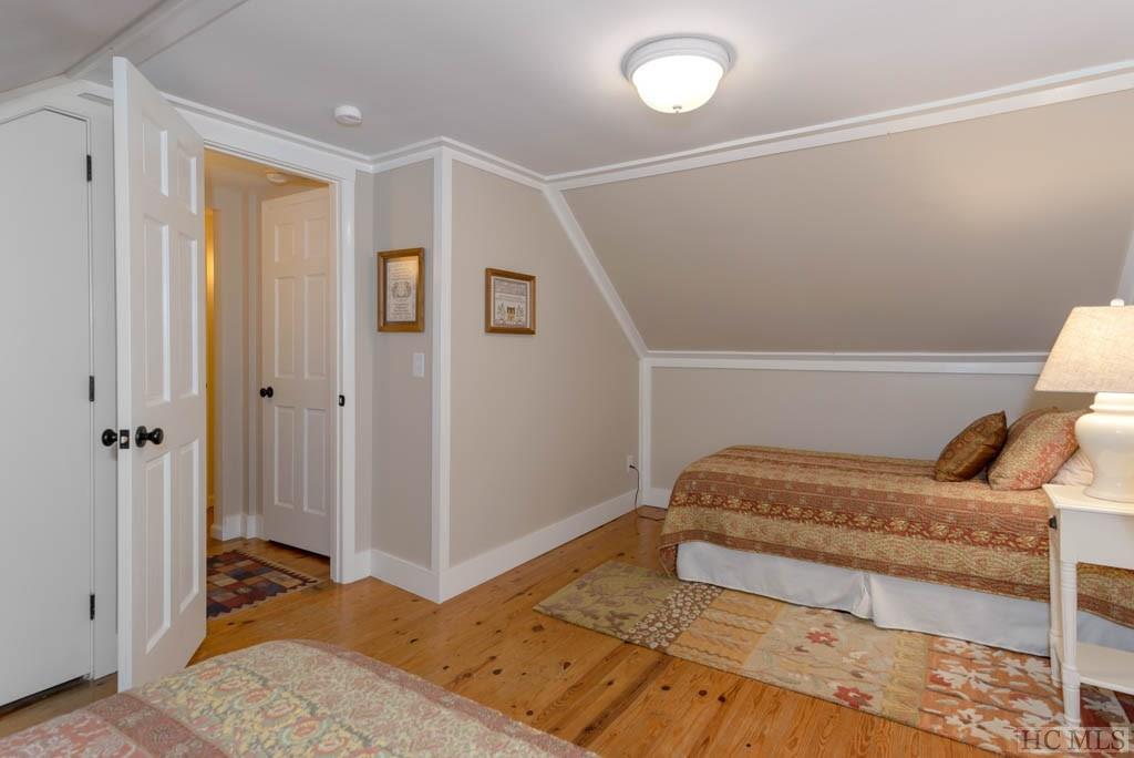 1533 Flat Mountain Road Highlands, NC 28741 - Photo 25 of 37 Gallery Image 25