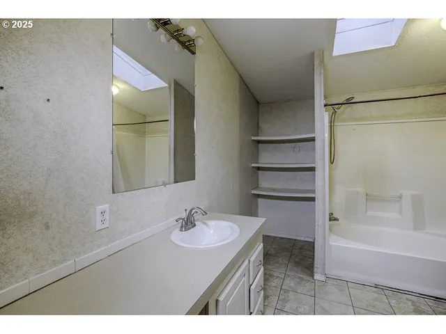 $475,000 | 14609 Forest Hill Drive, Monmouth, OR 97361