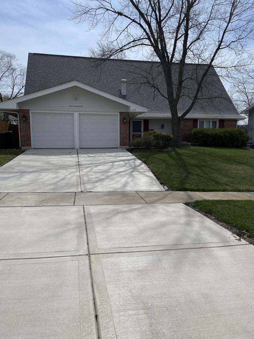 1275 Rosedale Lane Hoffman Estates, IL 60169 - Photo 3 of 4
