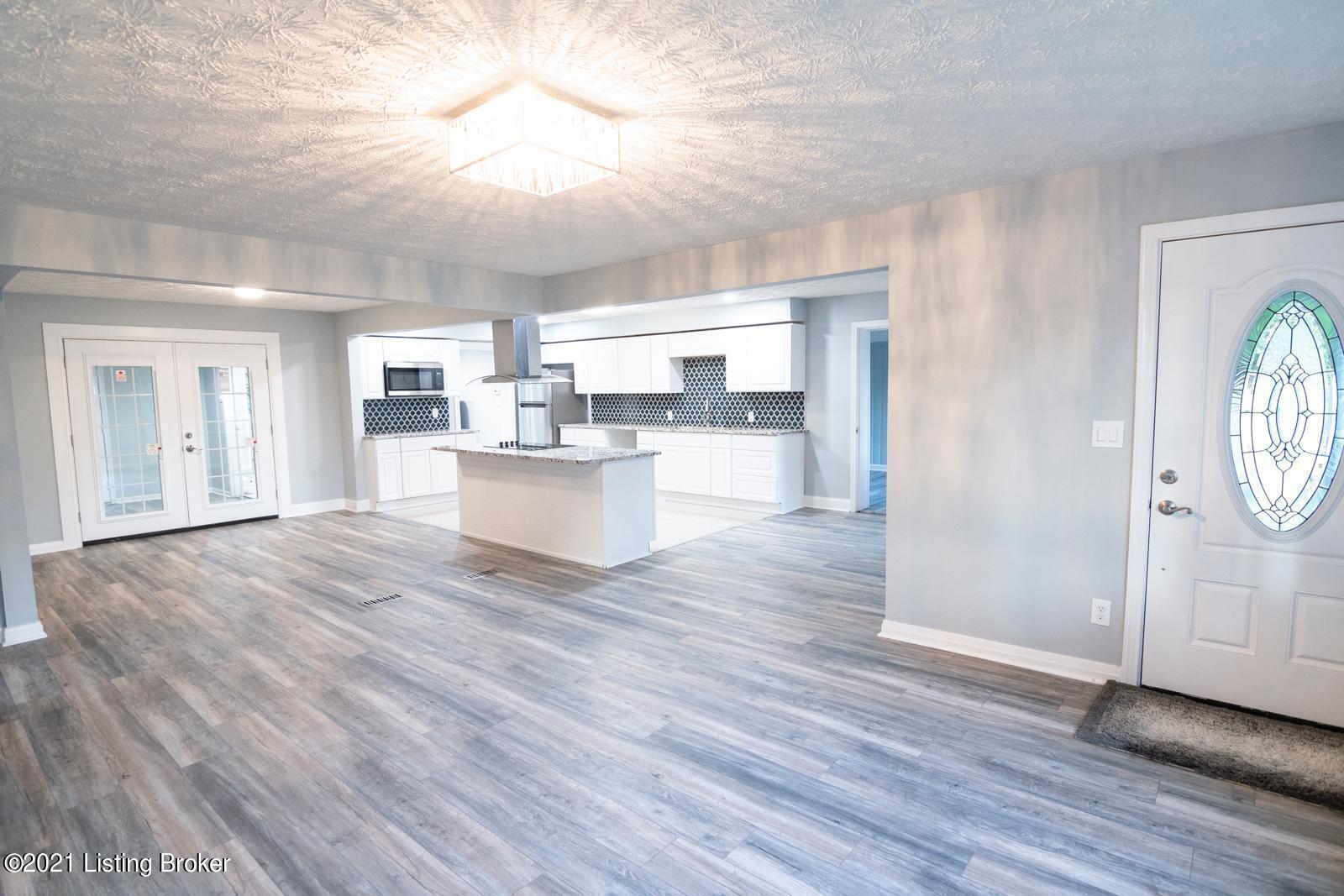 5315 Rodgers Road Louisville, KY 40258 - Photo 8 of 25 8