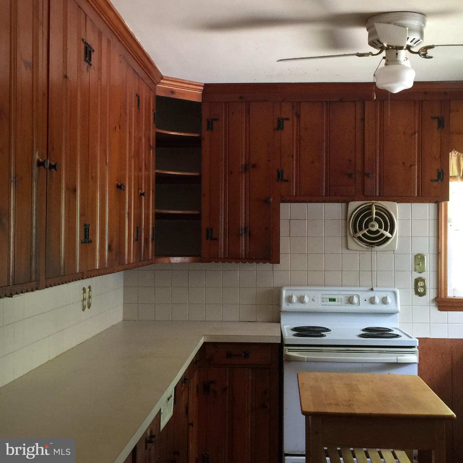 4546 Wentz Road Manchester, MD 21102 - Photo 4 of 17 Kitchen