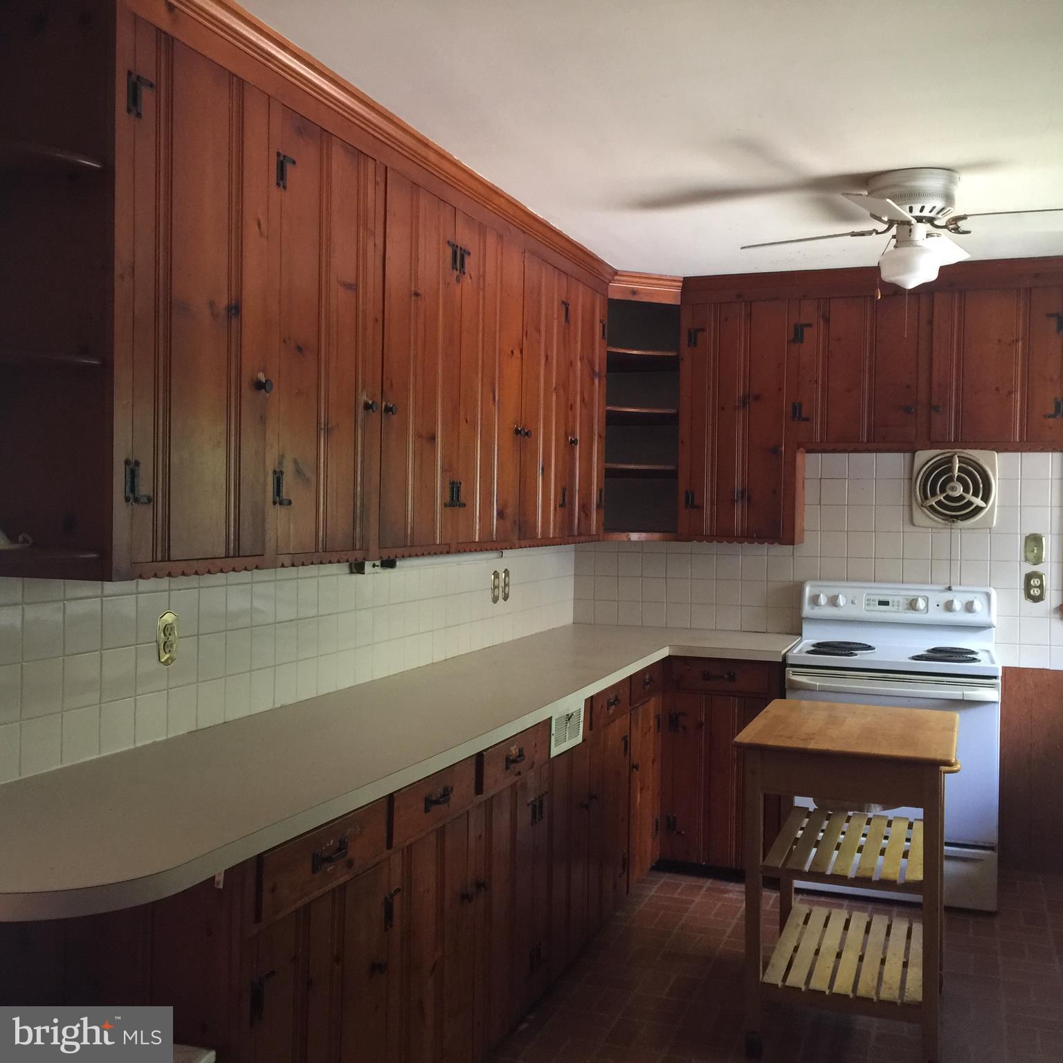 4546 Wentz Road Manchester, MD 21102 - Photo 5 of 17 Kitchen