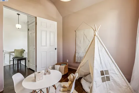 $1,299,000 | 1834 San Antonio Avenue, Alameda, CA 94501