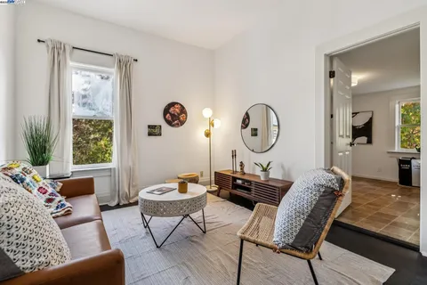 $1,299,000 | 1834 San Antonio Avenue, Alameda, CA 94501