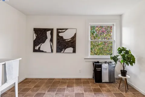 $1,299,000 | 1834 San Antonio Avenue, Alameda, CA 94501