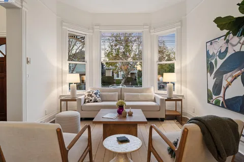 $1,299,000 | 1834 San Antonio Avenue, Alameda, CA 94501