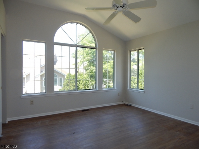 53 Birchwood Road Bedminster, NJ 07921 - Photo 11 of 14