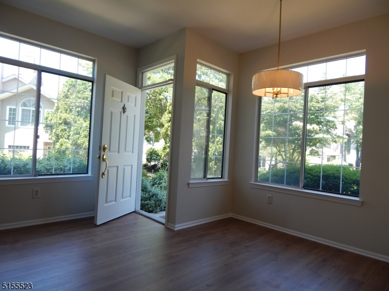 53 Birchwood Road Bedminster, NJ 07921 - Photo 2 of 14