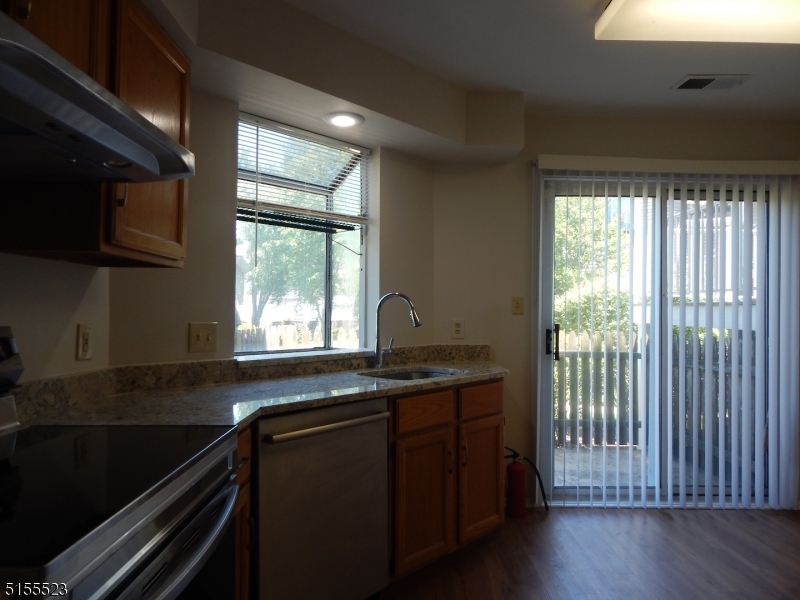 53 Birchwood Road Bedminster, NJ 07921 - Photo 9 of 14