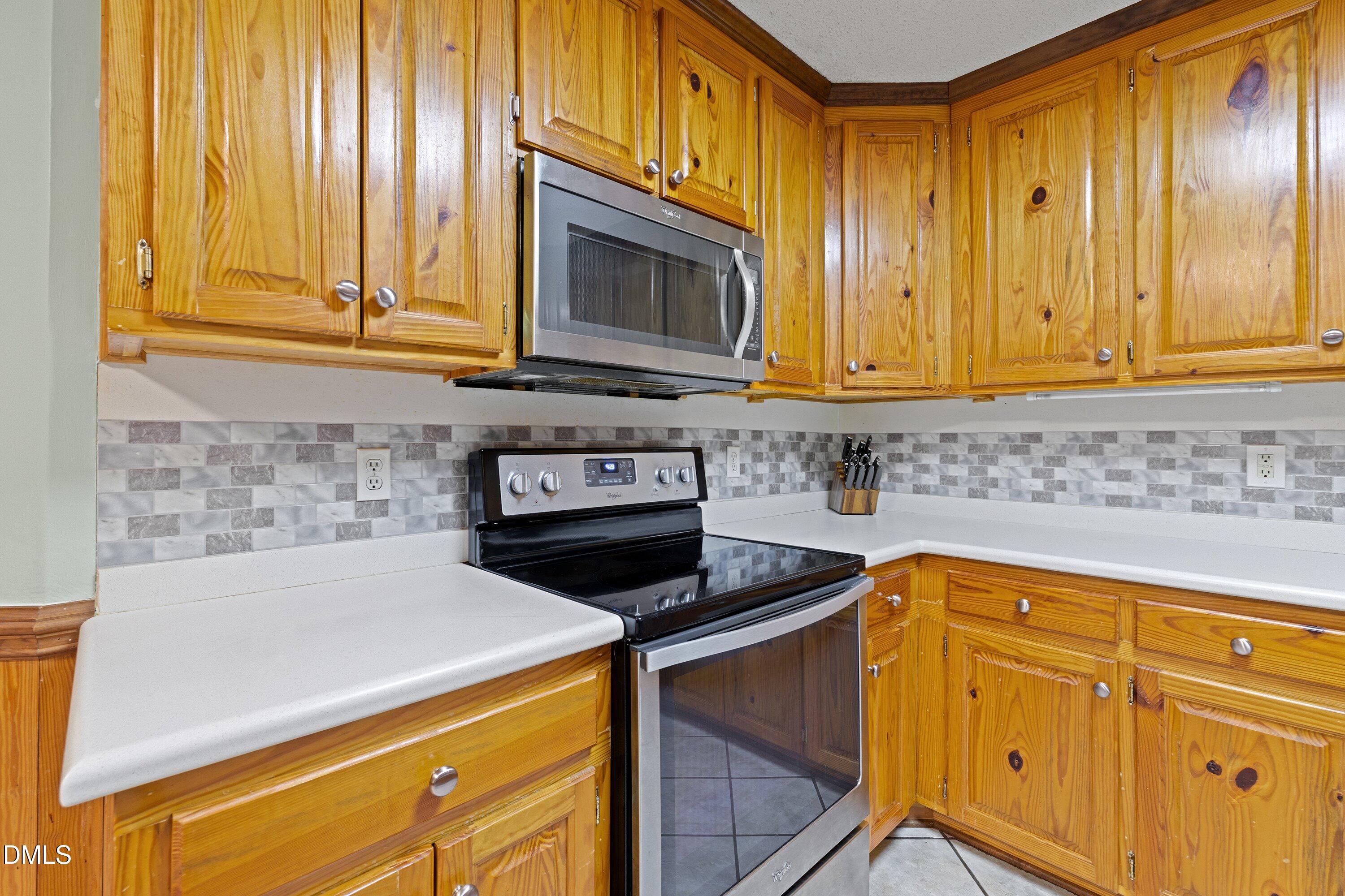 1701 Wilger Court Raleigh, NC 27603 - Photo 8 of 31 20-1701 Wilger Ct _0810