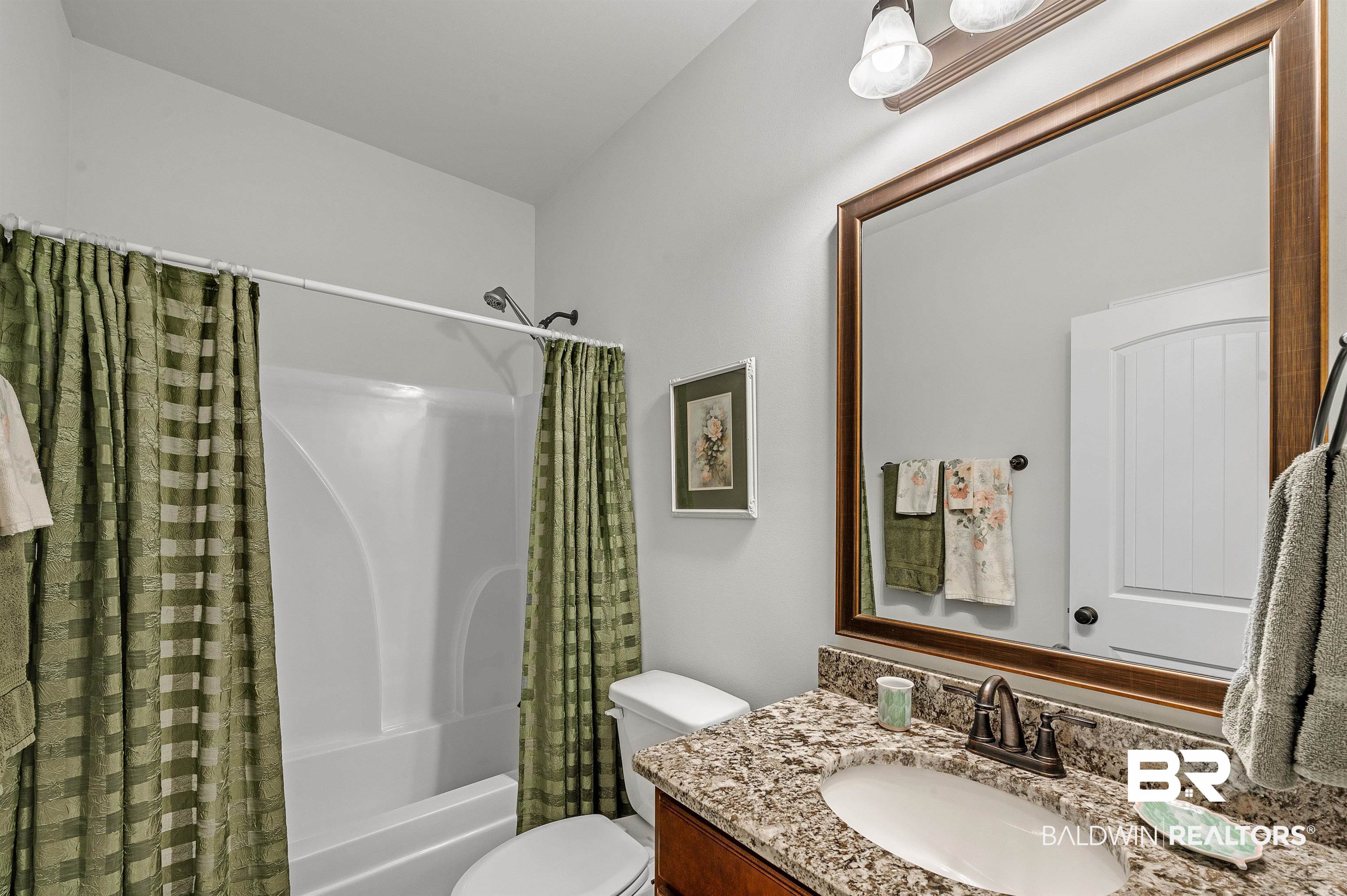 1271 Surrey Loop Foley, AL 36535 - Photo 22 of 23 2nd Bath between the 2nd and 3rd Berdrooms