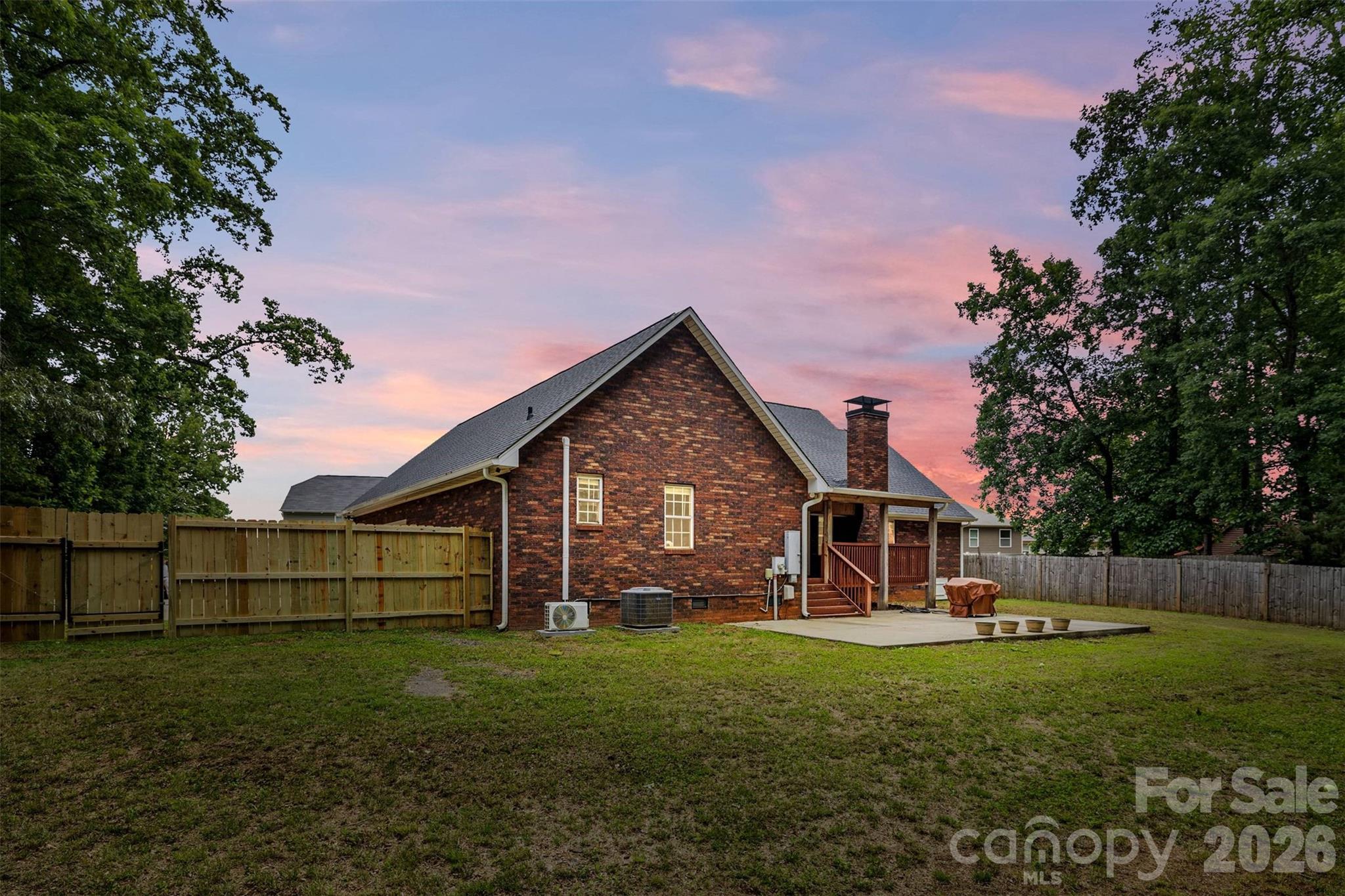4403 Hubbard Road Charlotte, NC 28269 - Photo 22 of 27 Gallery Image 22