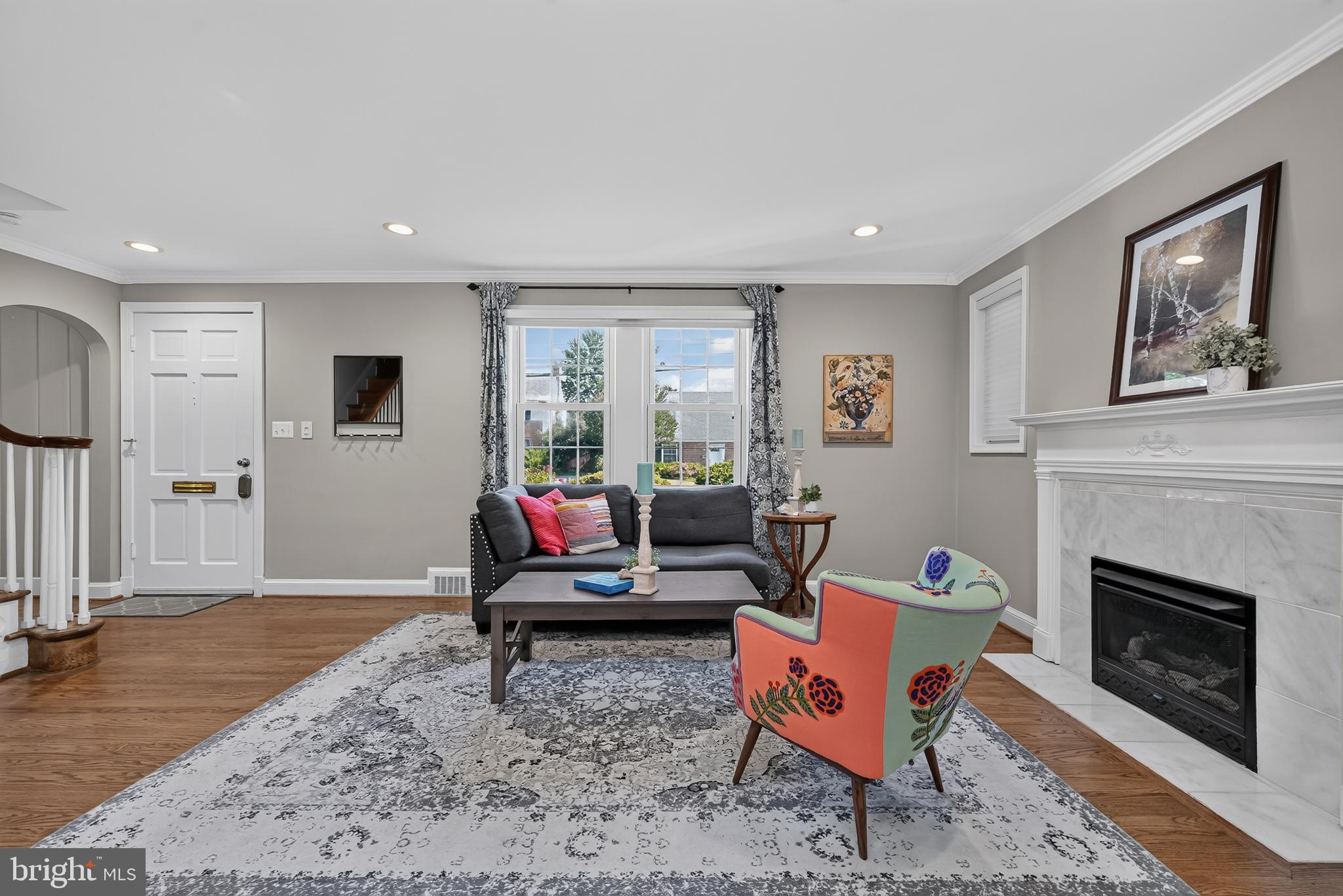 212 Normandy Drive Silver Spring, MD 20901 - Photo 11 of 77 Living Room