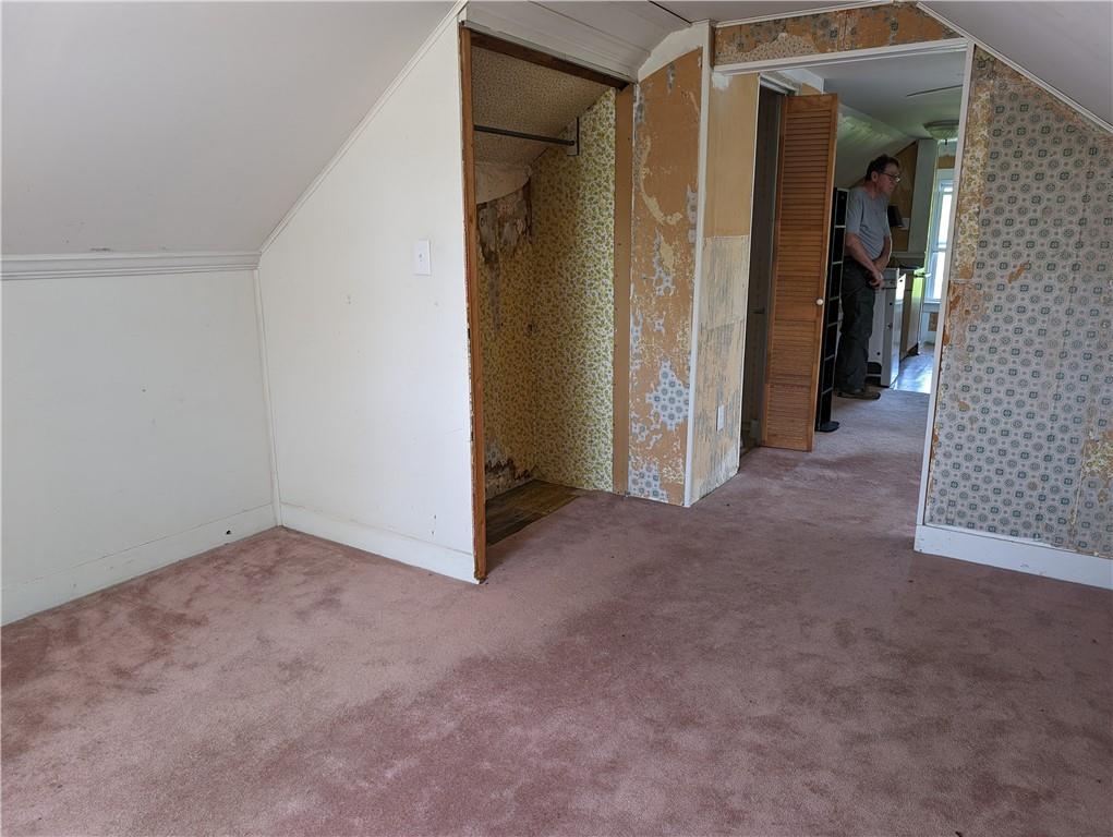488 Highland Ridge Road Claysville, PA 15323 - Photo 27 of 29 an empty room with closet