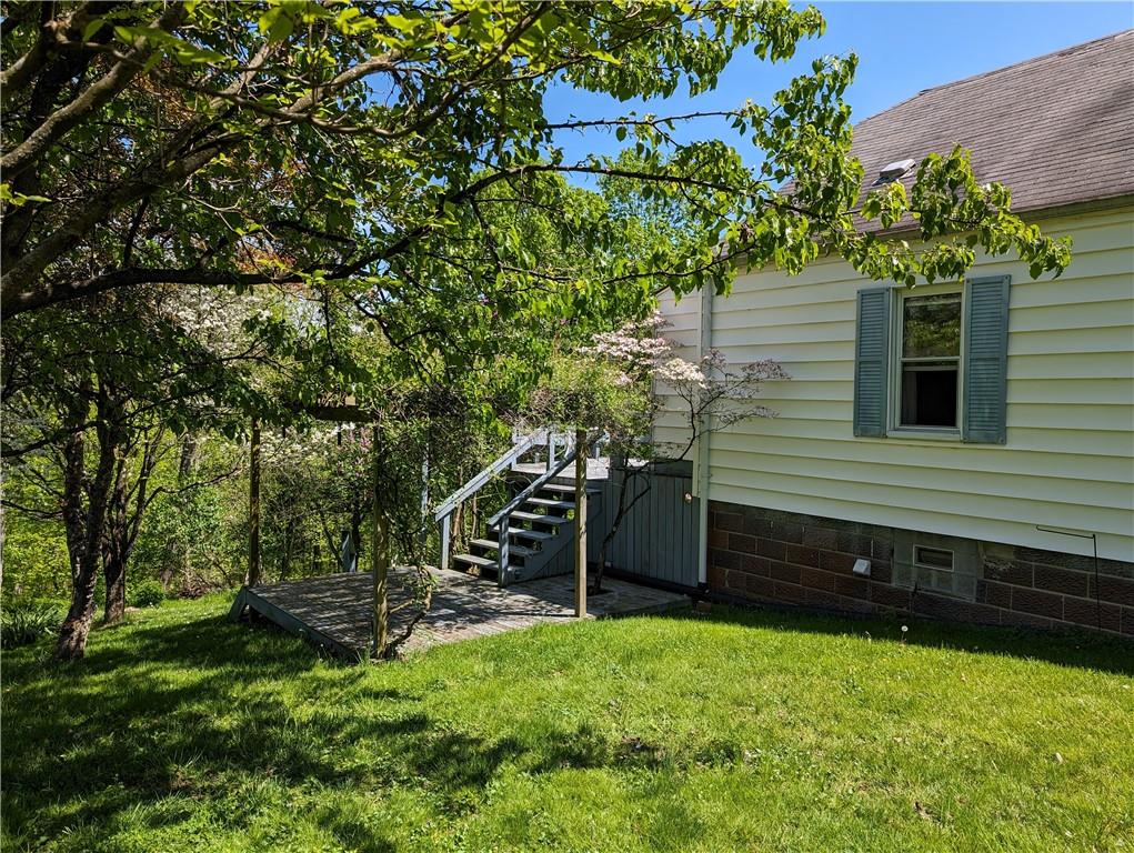 488 Highland Ridge Road Claysville, PA 15323 - Photo 6 of 29 a backyard of a house with lots of green space
