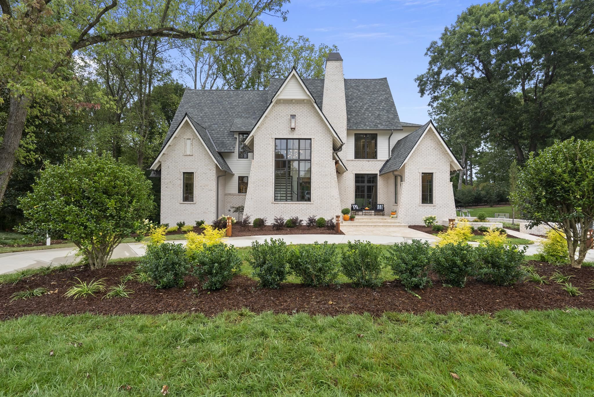 2312 Airline Drive Raleigh, NC 27607 - Photo 2 of 54 Photo 2