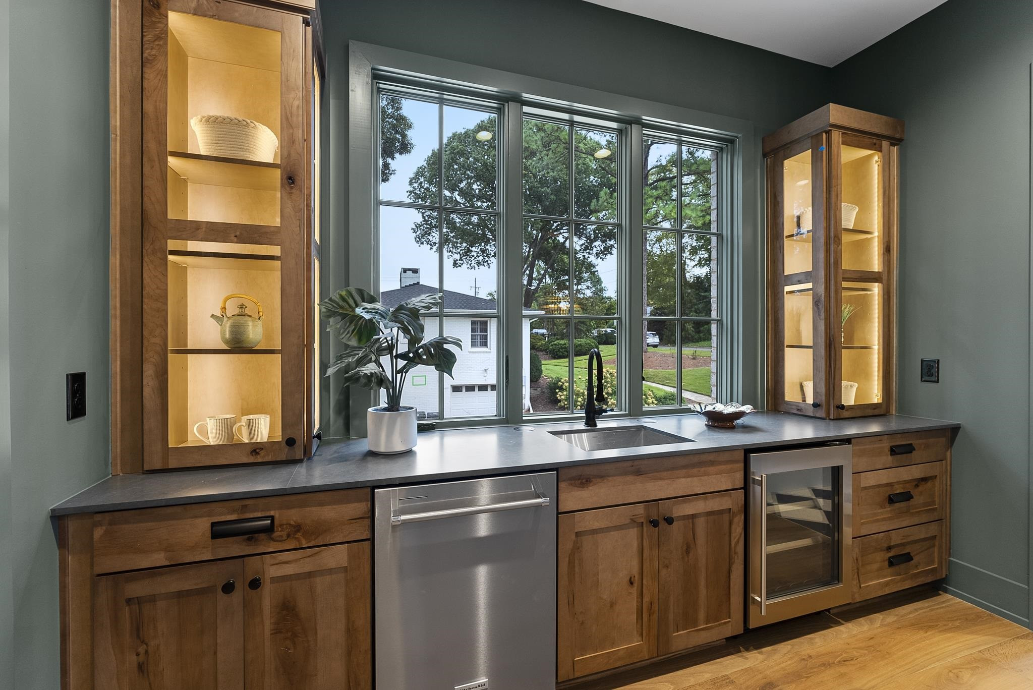 2312 Airline Drive Raleigh, NC 27607 - Photo 7 of 54 Photo 7