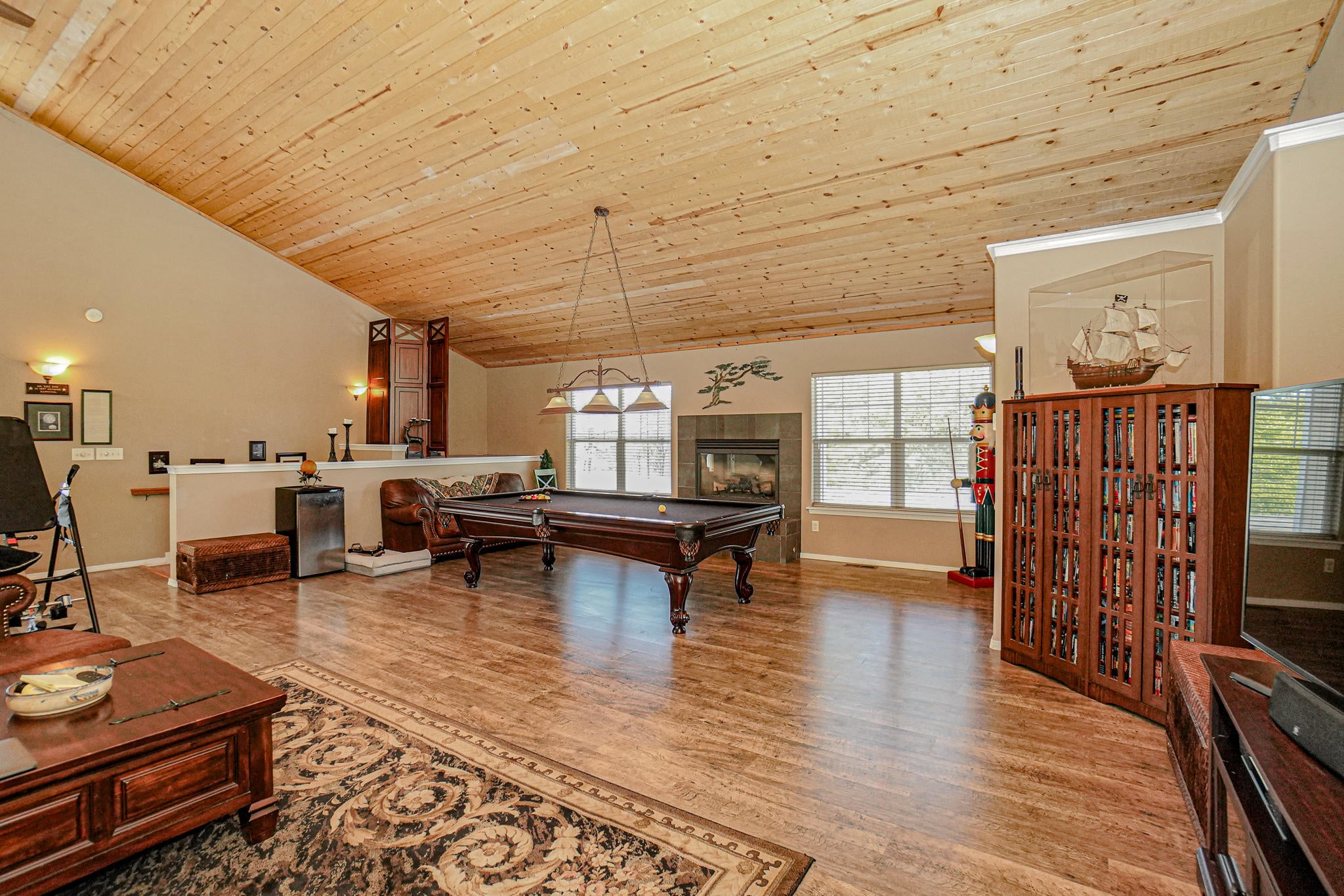 6684 Table Rock Road Central Point, OR 97502 - Photo 25 of 42 25