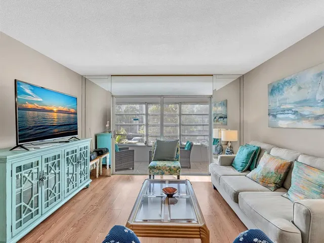 $130,000 | 2881 Northwest 47th Terrace, Unit 209, Lauderdale Lakes, FL 33313