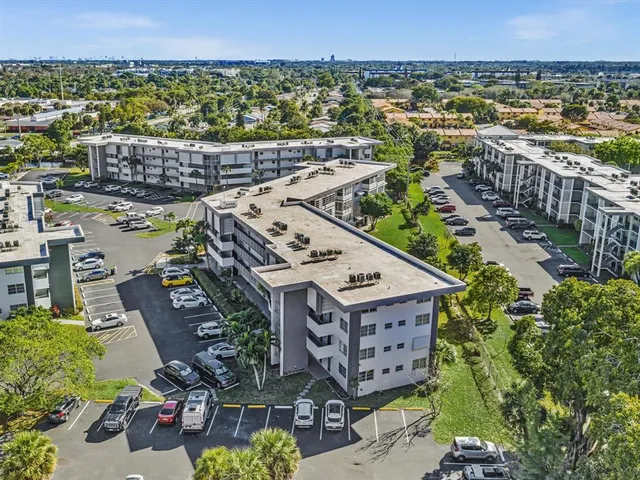$130,000 | 2881 Northwest 47th Terrace, Unit 209, Lauderdale Lakes, FL 33313