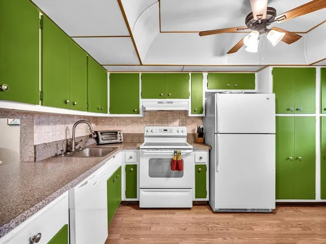 $130,000 | 2881 Northwest 47th Terrace, Unit 209, Lauderdale Lakes, FL 33313