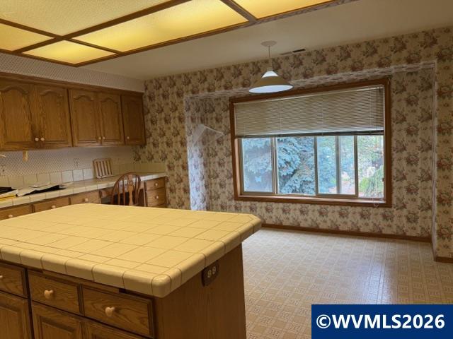 1344 Regency Drive Eugene, OR 97401 - Photo 5 of 49