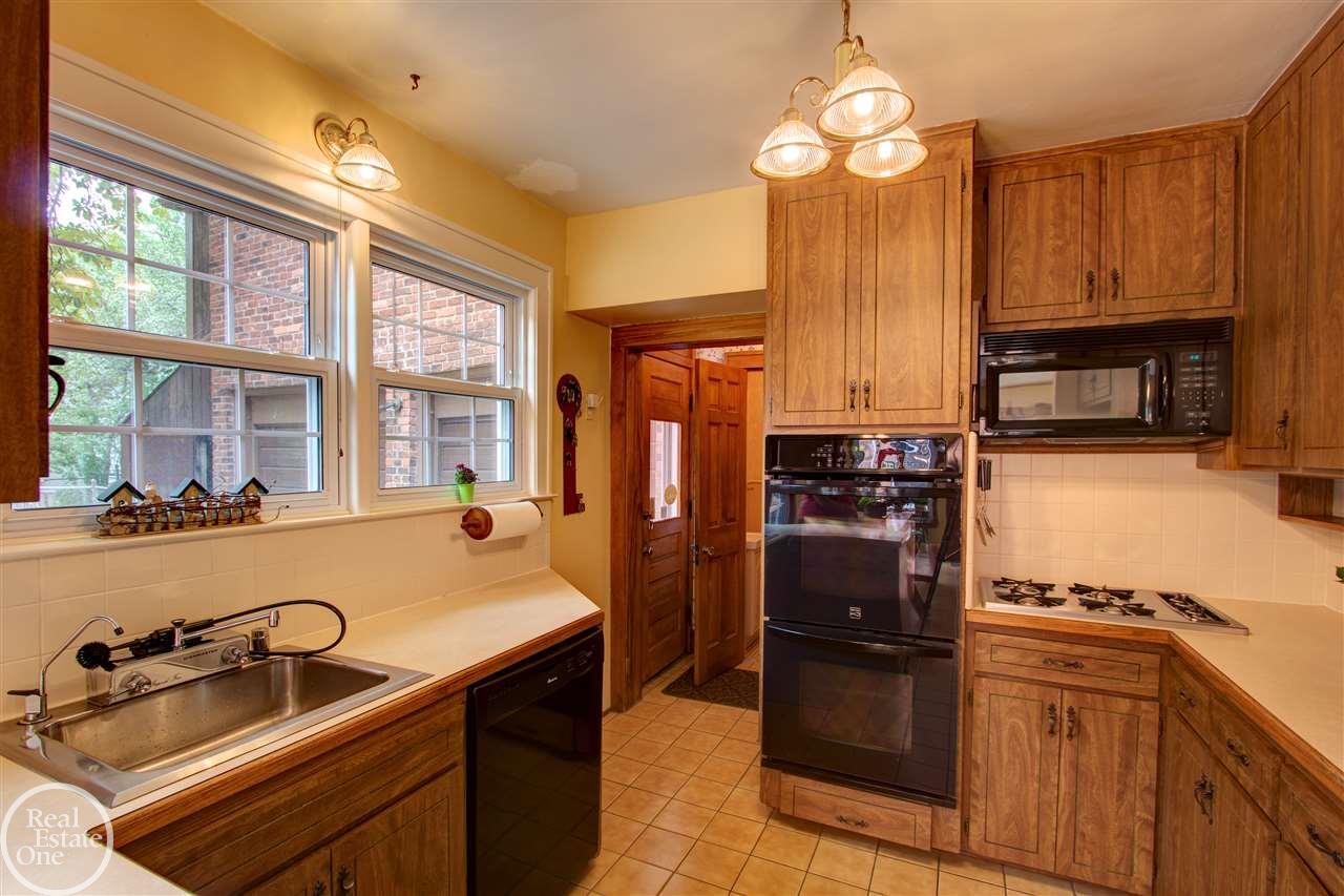 1165 Harvard Road Grosse Pointe Park, MI 48230 - Photo 22 of 50