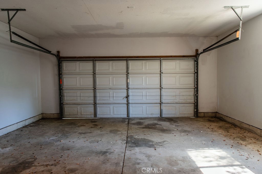 5085 Boyer Road Mariposa, CA 95338 - Photo 28 of 75 a view of a garage