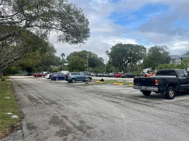 $99,000 | 3301 Spanish Moss Terrace, Unit 601, Lauderhill, FL 33319