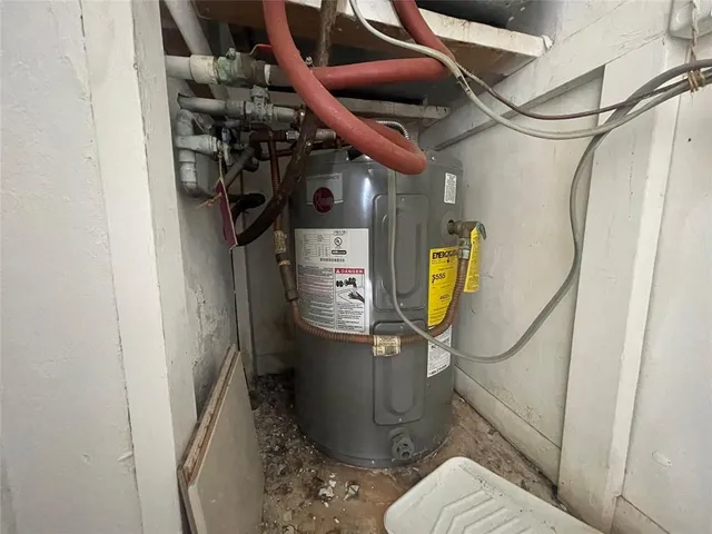 $99,000 | 3301 Spanish Moss Terrace, Unit 601, Lauderhill, FL 33319