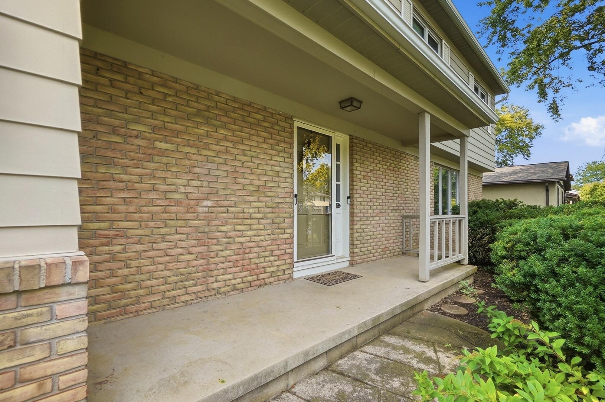 5999 Rocky Rill Road Columbus, OH 43235 - Photo 4 of 73 Front Porch