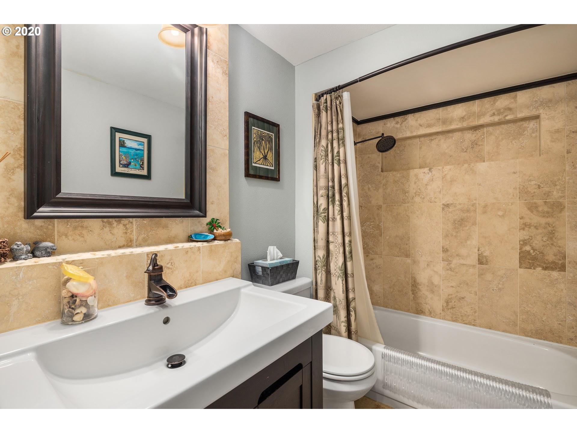 5535 Northwest Ridgemoor Court Portland, OR 97229 - Photo 19 of 23 Gallery Image 19