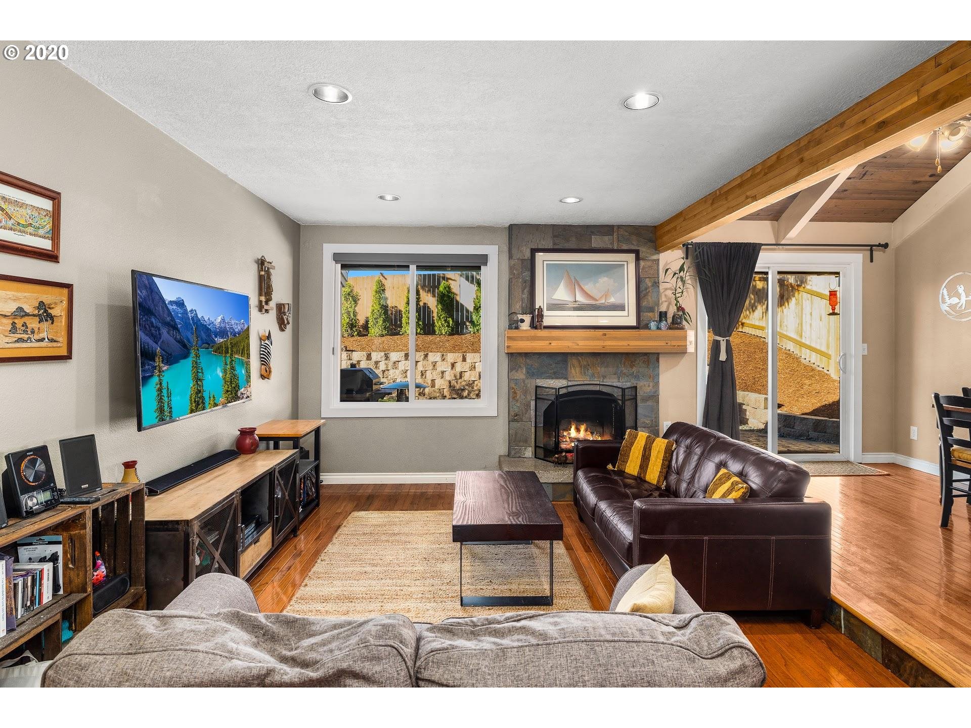 5535 Northwest Ridgemoor Court Portland, OR 97229 - Photo 5 of 23 Gallery Image 5
