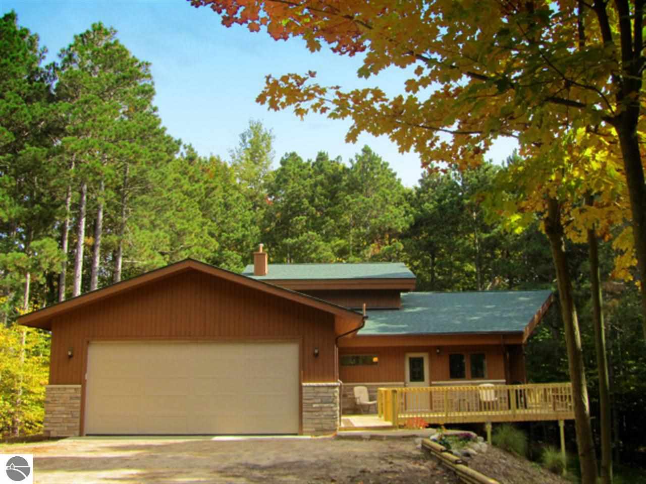8990 East Erdt Road Suttons Bay, MI 49682 - Photo 2 of 28 1777373-1.JPG