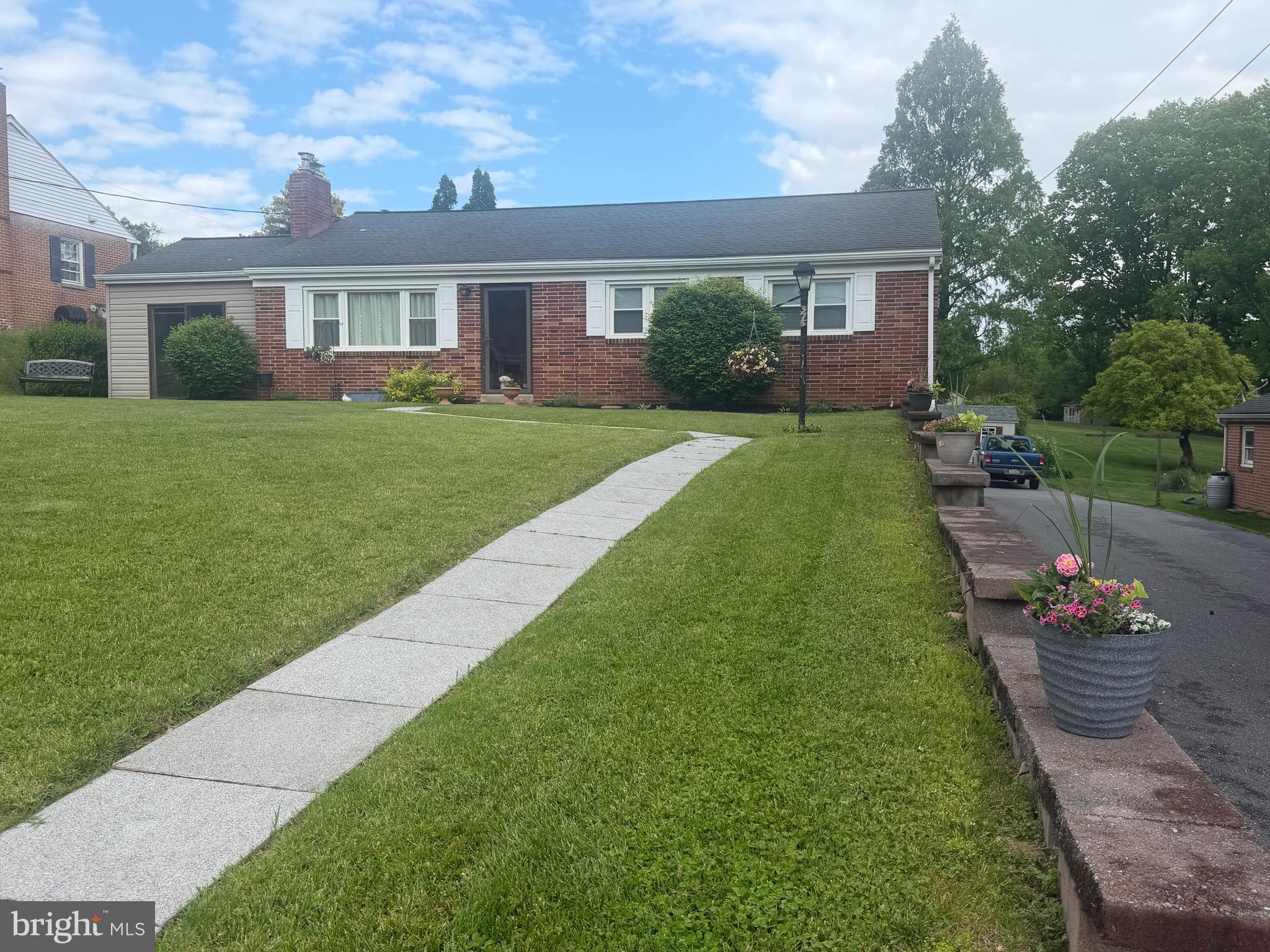 375 Kinderhook Road Columbia, PA 17512 - Photo 1 of 29 Gallery Image 1