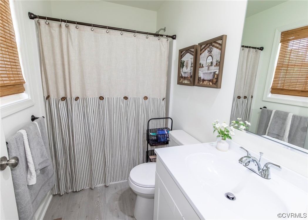 334 Bonbrook Creek Road Cumberland, VA 23040 - Photo 15 of 24 Main En Suite Bathroom
