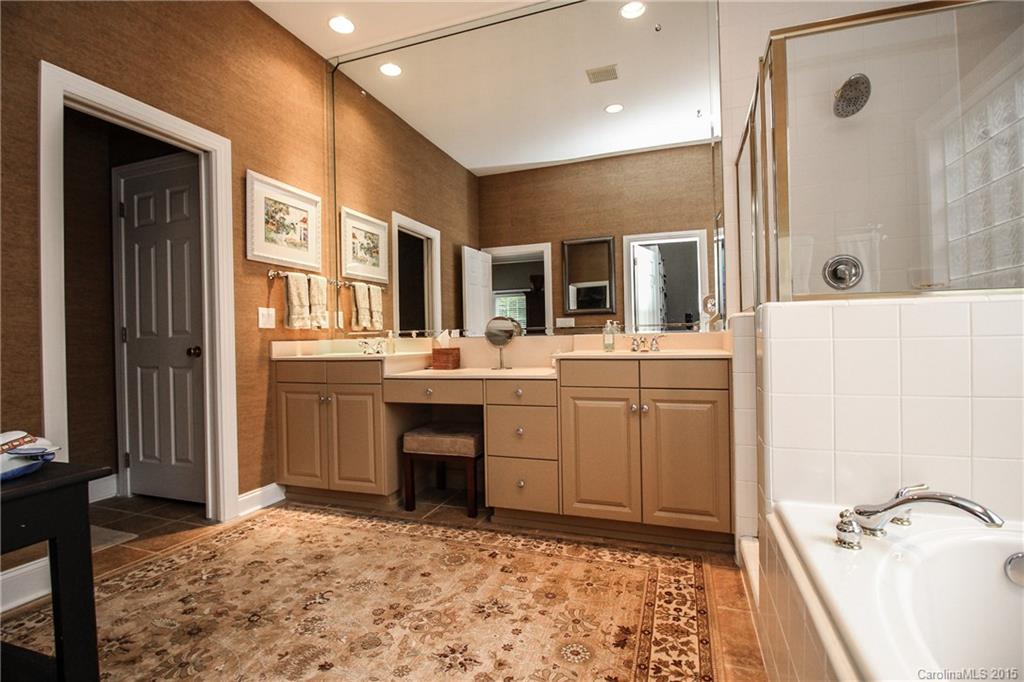 322 Sardis Pointe Road Matthews, NC 28105 - Photo 19 of 23 Gallery Image 19