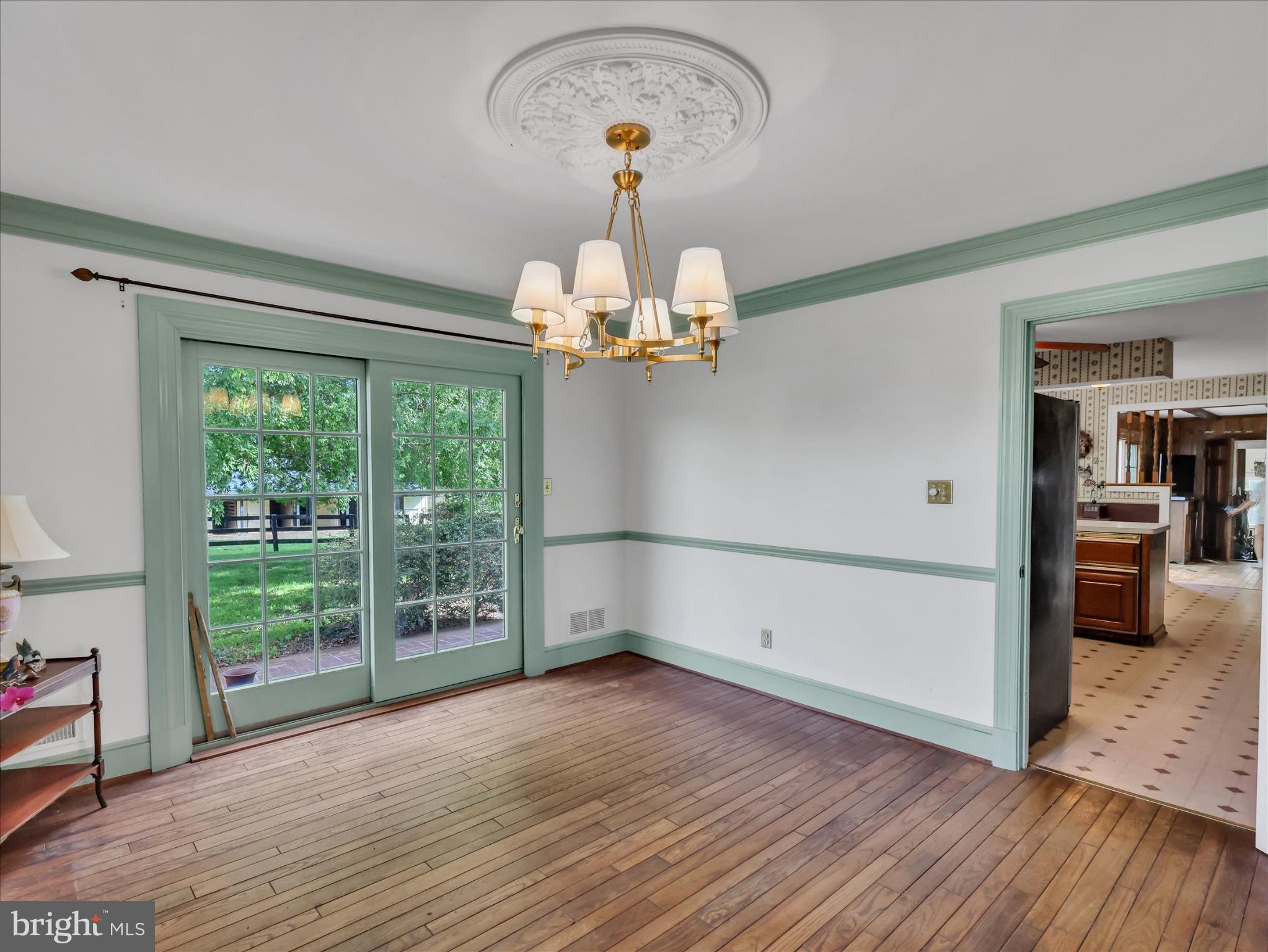 19255 Telegraph Springs Road Purcellville, VA 20132 - Photo 25 of 107 Charming space with elegant details.
