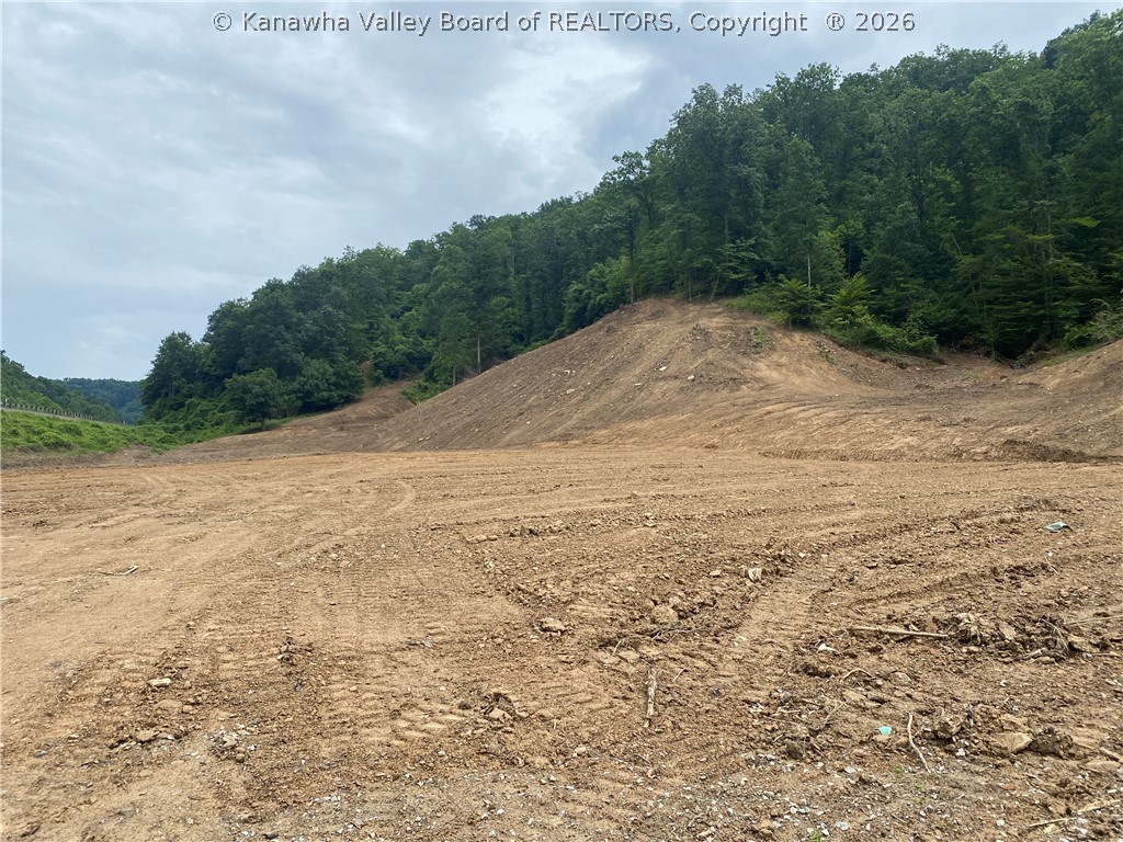423 Six Mile Road Danville, WV 25053 - Photo 4 of 16 Gallery Image 4