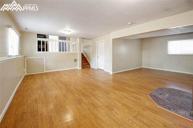 4925 Del Sol Road Colorado Springs, CO 80918 - Photo 12 of 25