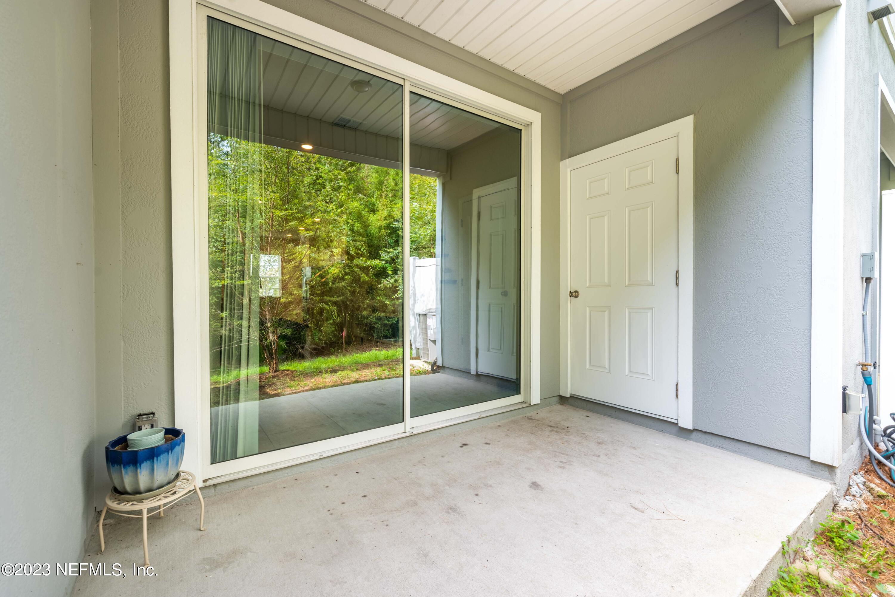 920 Rotary Road Jacksonville, FL 32211 - Photo 14 of 15 a view of an empty room and window
