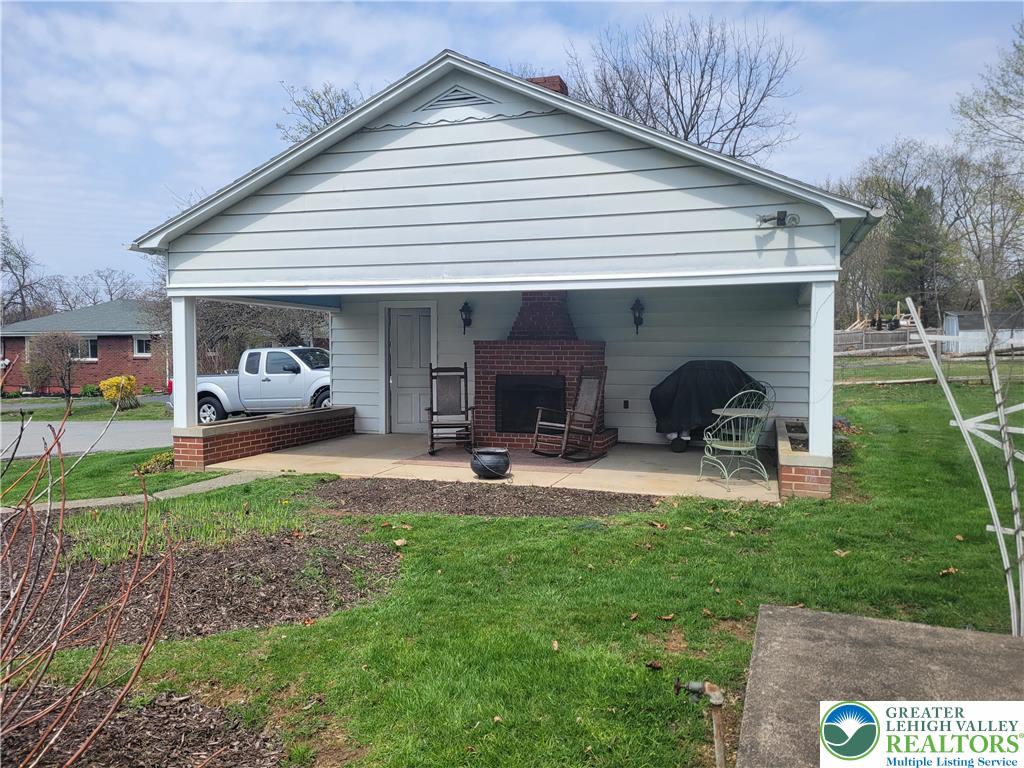 1605 Mitman Road Easton, PA 18040 - Photo 6 of 19 Gallery Image 6