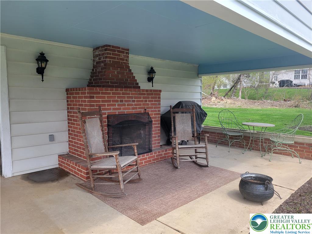 1605 Mitman Road Easton, PA 18040 - Photo 7 of 19 Gallery Image 7